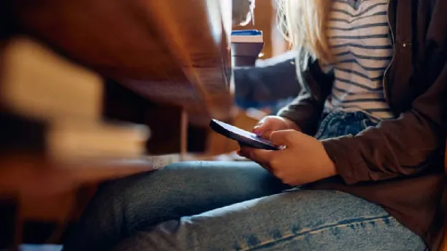 Entra en vigor la ley que prohíbe el uso de celulares en las escuelas de Querétaro