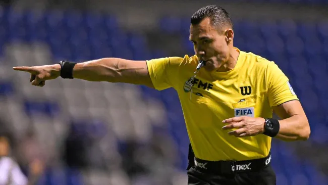 Polémica arbitral se hace presente en el Puebla vs Tijuana
