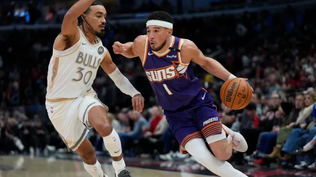 Booker, Durant y Beal ayudan a Suns a vencer a Bulls y romper racha de 4 derrotas
