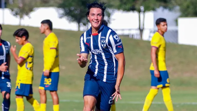 Aldo Patricio De Nigris, el joven delantero que levanta la mano en Rayados y el Tri