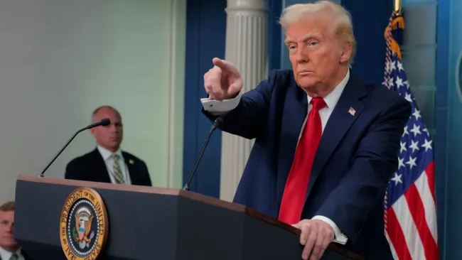 Donald Trump pone pausa a aranceles