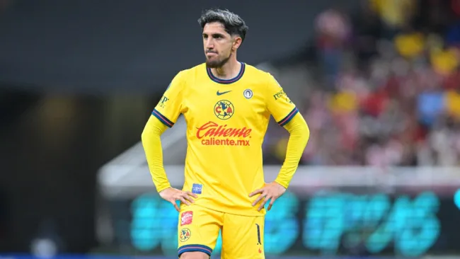 Diego Valdés presumió tricampeonato a la afición de Chivas tras derrota