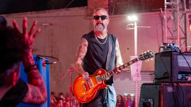 El rockero será sustituido por Jay de la Cueva este fin de semana.