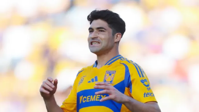 ¡Emotivo! Nico Ibáñez rompe en llanto por discurso de Guido Pizarro