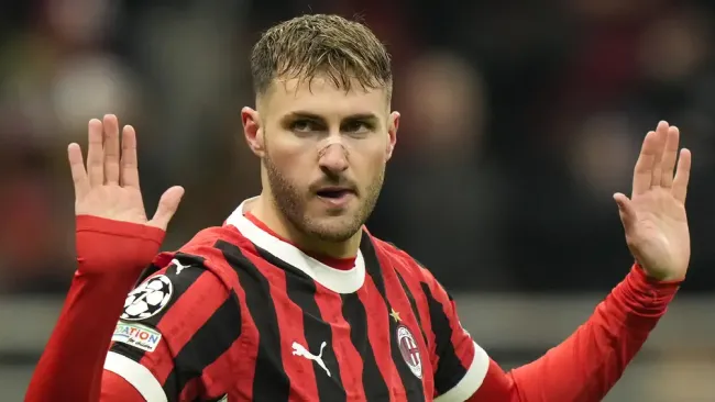 Sergio Conceicao sobre Santiago Giménez: "Es un proceso de adaptación normal"