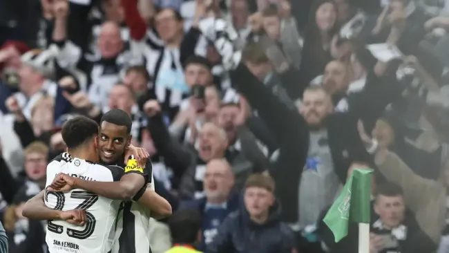 ¡Batacazo! Newcastle es campeón de Copa de la Liga tras vencer a Liverpool