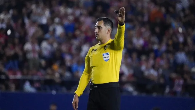 Rosario López, árbitro de Pumas vs Monterrey, será citado ante la Comisión de Arbitraje
