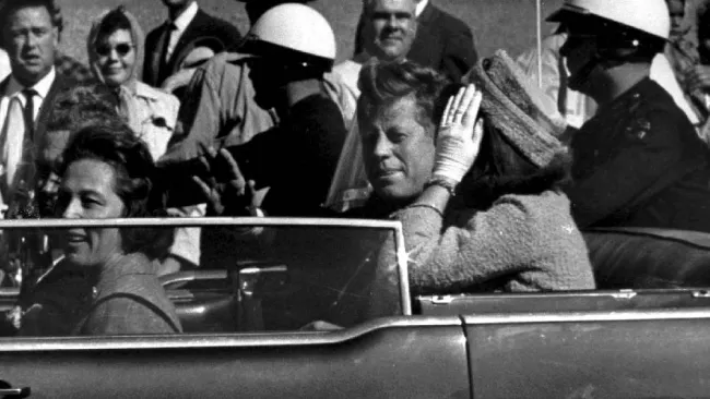 Trump hace públicos documentos confidenciales sobre el asesinato de JFK