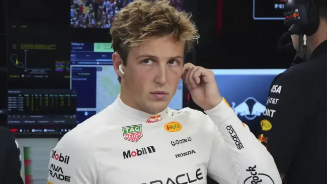 Liam Lawson arremete contra CEO de McLaren: "No podría importarme menos lo que diga"