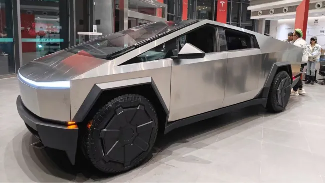 Cybertruck Tesla 2025