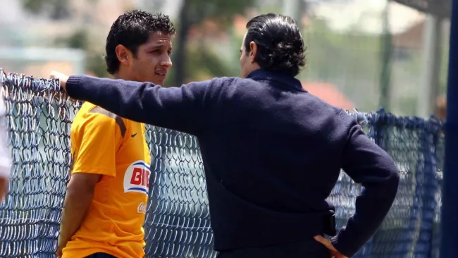 Ángel Reyna recuerda 'desaire' de Zague mientras jugaba en América: "Me traicionó"