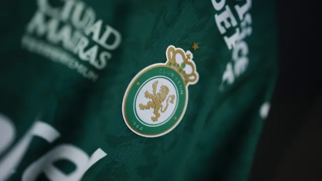 León califica como inaceptable decisión de FIFA: " Somos un equipo autónomo e independiente"