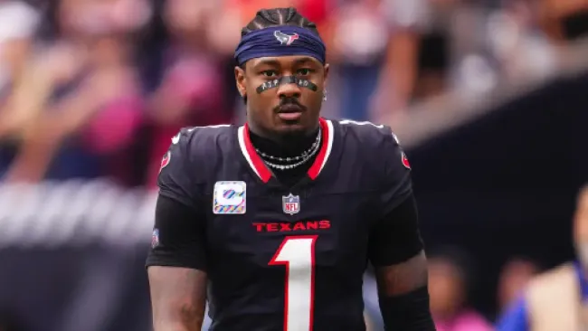 Stefon Diggs firma acuerdo con los New England Patriots