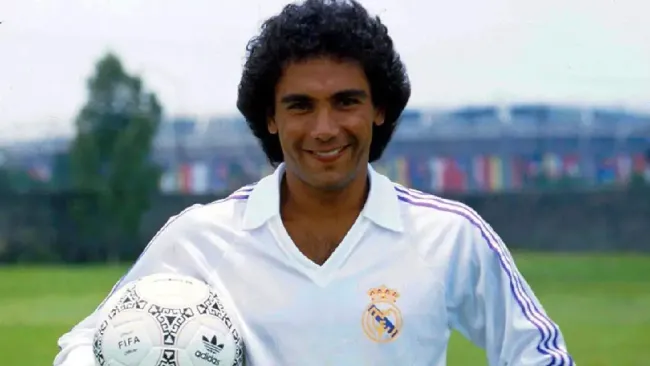 Chicharito Hernández vs Hugo Sánchez: Logros, partidos, goles de cada uno en Europa