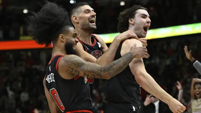 Chicago Bulls vence a Lakers