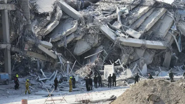 VIDEO: Terremoto magnitud 7.7 en Myanmar y Tailandia deja decenas de muertos y edificios derrumbados