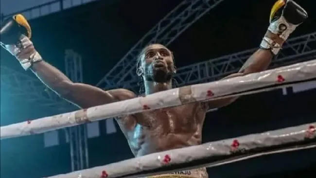 Tragedia en el boxeo: Gabriel Oluwasegun Olanrewagu muere tras colapsar en plena pelea
