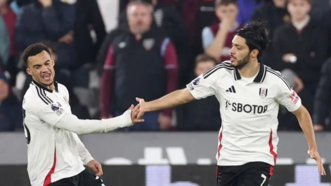 La Premier League implementará el fuera de juego semiautomático a partir de abril de 2025