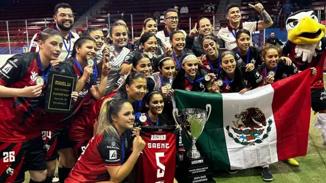 Savage Femenil conquista el campeonato de la MASLW