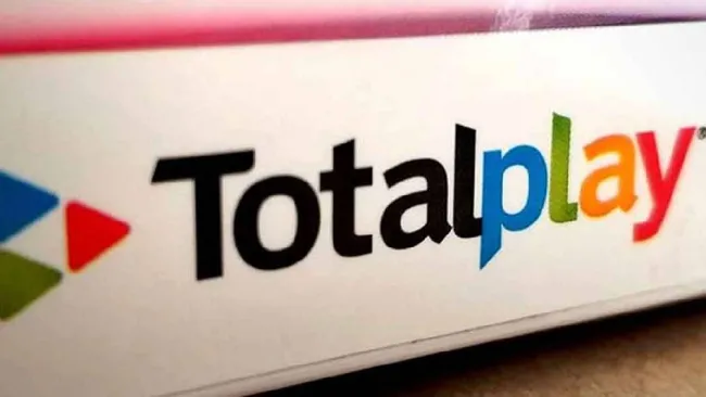 ¡Totalplay mete reversa! La compañía ofrece a usuarios no tener internet simétrico y así evitar otros cobros