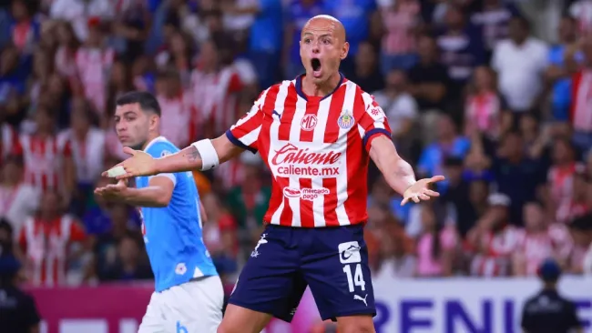 ‘Bofo’ Bautista defiende a ‘Chicharito’ Hernández: “Si fuera de Brasil o Argentina sería dios”