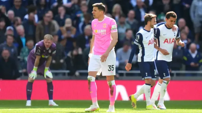 Southampton confirma el descenso más rápido de Premier League tras derrota con Tottenham