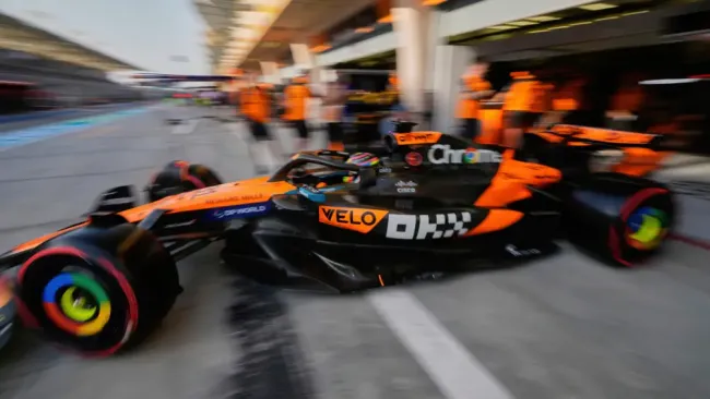 McLaren dominó los últimos entrenamientos
