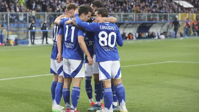 El palco del Como se vuelve famoso