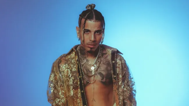 El cantante de reggaetón vendrá hasta noviembre.