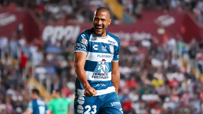 ¡Se queda El Rey! Salomón Rondón renueva con Pachuca un año más