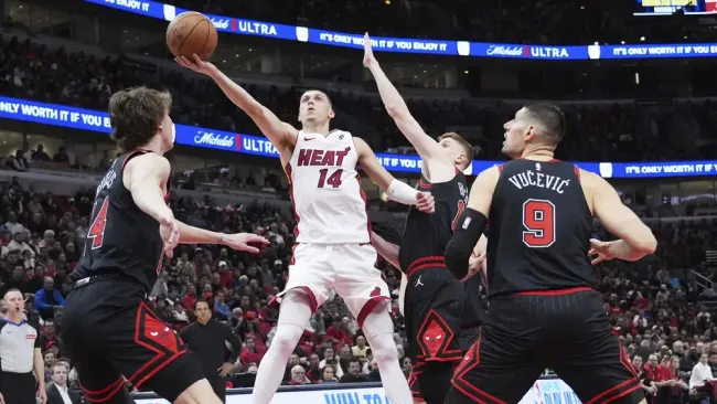 Miami Heat de Jaime Jáquez vence a los Chicago Bulls y se acercan a los Playoffs