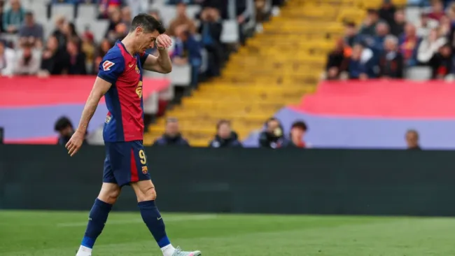 Barcelona confirma lesión de Lewandowski