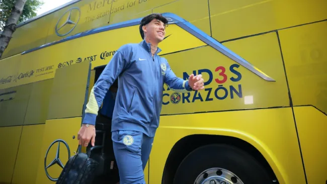 Kevin Álvarez regaló su jersey a pequeña cumpleañera