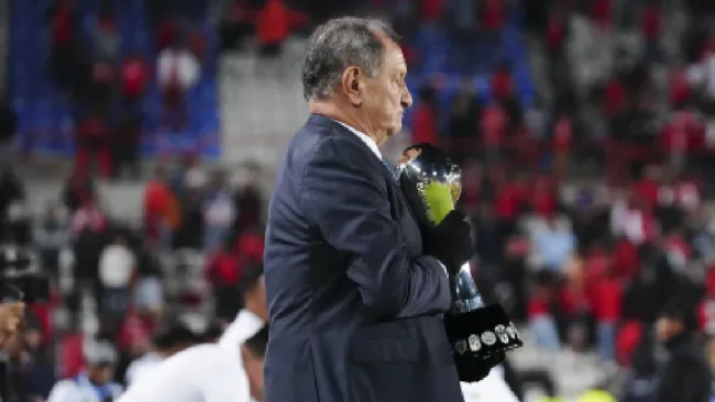 ¡Regresa ‘Ojitos’! Enrique Meza acepta reto en el futbol centroamericano