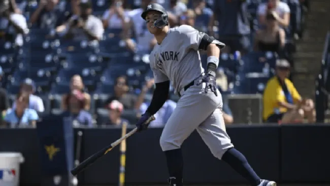 ¿Robo a los Yankees? Umpires le niegan HR a Aaron Judge