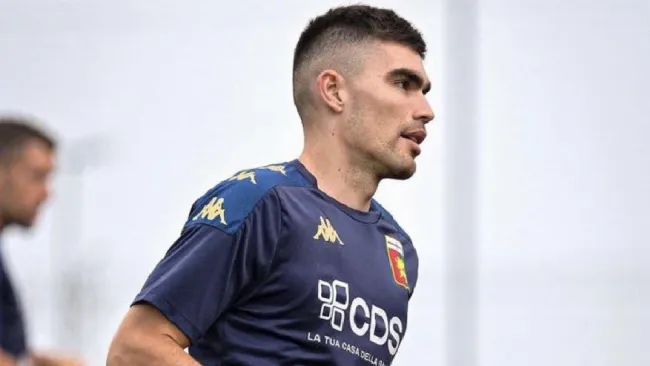 Johan Vázquez en entrenamiento