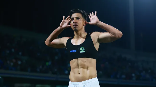 Exjugador de Manchester United 'compara' a Ángel Sepúlveda con Wayne Rooney