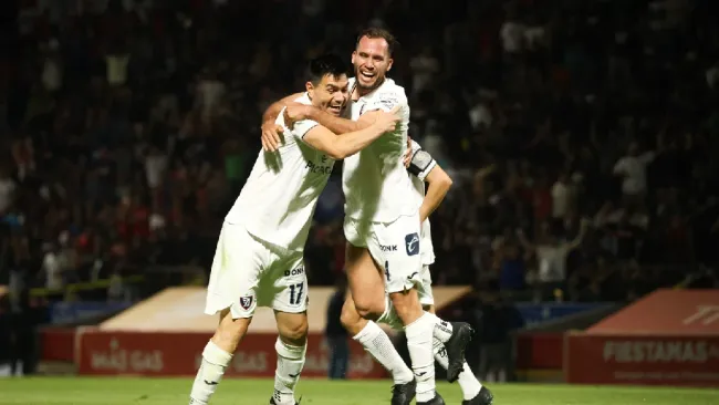 Tepatitlán, con 10 jugadores, supera a UDG por la mínima en la Ida de Cuartos de Final