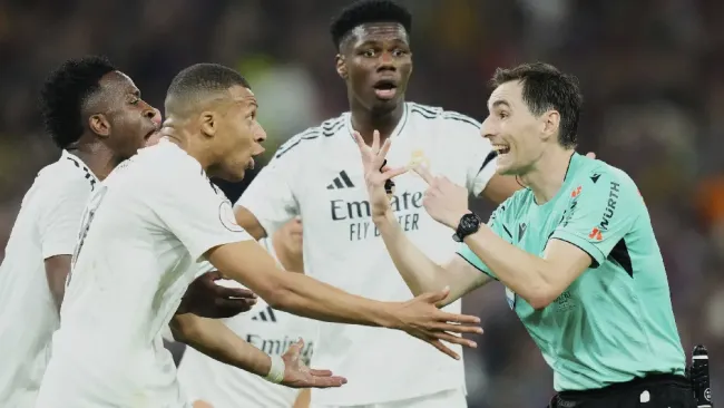 Acta arbitral muestra tres expulsiones para Real Madrid tras la Final de Copa del Rey