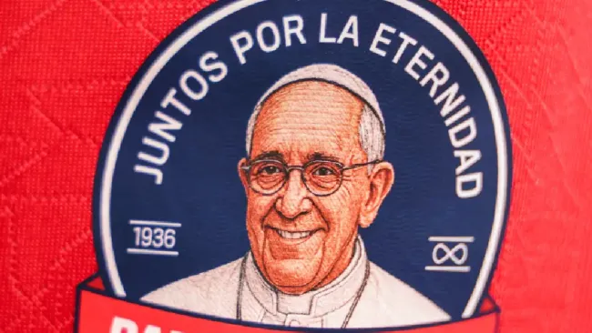 San Lorenzo no pudo ganar pese a las muestras de cariño al pontífice