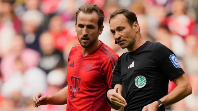 Harry Kane suspendido con Bayern Múnich, ganaría su primer titulo como profesional desde la grada