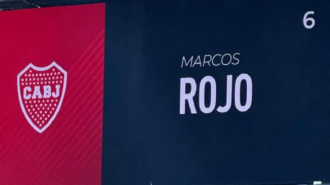 Indignación en La Bombonera tras el cambio de colores