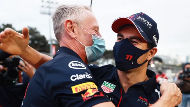 Exdirectivo de Red Bull ve a Checo Pérez como opción a cualquier equipo