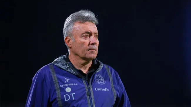 Hugo Sánchez cuestiona posible llegada de Doménec Torrent a Chivas