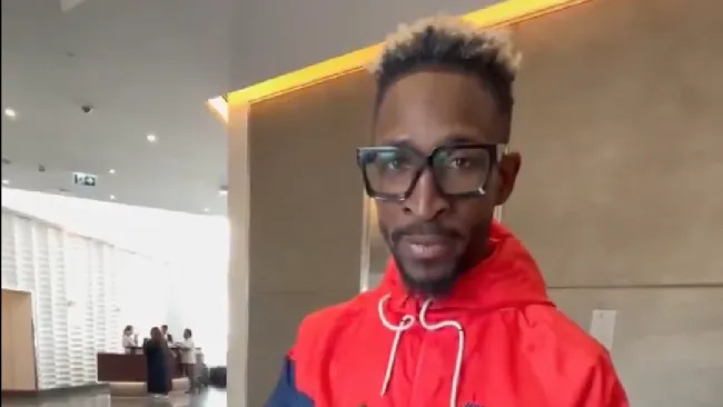 William Scull, parte como víctima ante Canelo, señalan expertos