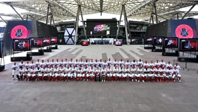 Alfredo Harp Helú y los Diablos Rojos celebran el Día de Star Wars