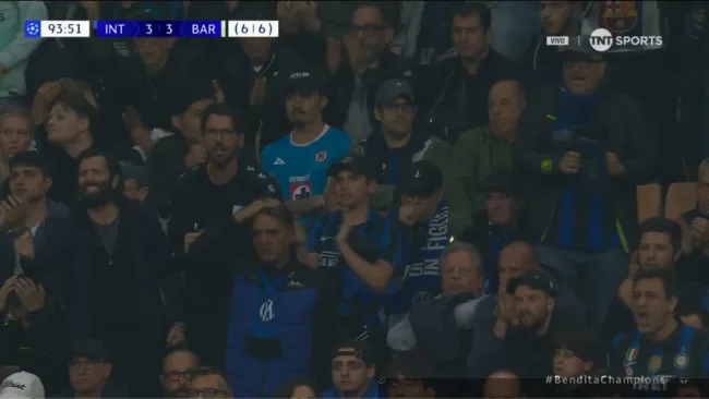 ¿Maldición celeste? Aficionado de Cruz Azul apoyó al Barça… y la ‘cruzazulearon’