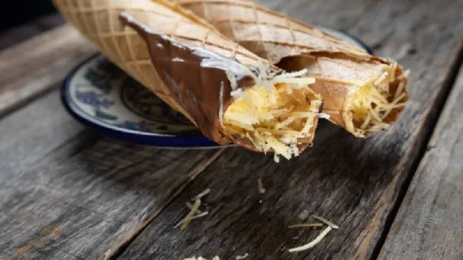 El queso de bola está escaseando en México ¿Las marquesitas suben de precio?