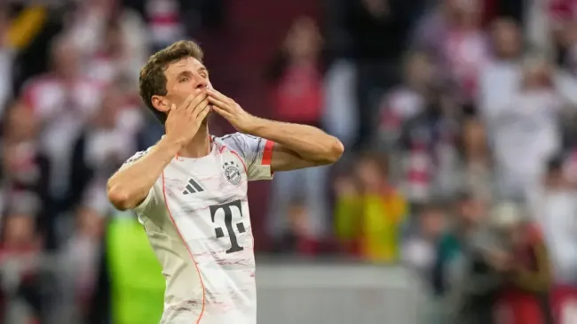 ¡Fin de una era! Thomas Muller se despide de Bayern Munich en Allianz Arena