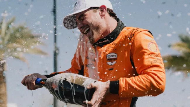 Pato O’Ward se luce y sube al podio